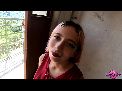 ❤️ دانش آموز حسی یک غریبه را در بیرون می مکد - تقدیر روی صورتش فقط پورنو در fa.novoporn.ru
